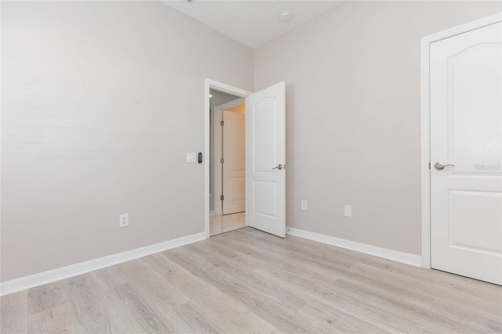 12851 KINGS CROSSING DRIVE, Gibsonton, FL 33534 12851 KINGS CROSSING DRIVE, Gibsonton, FL 33534