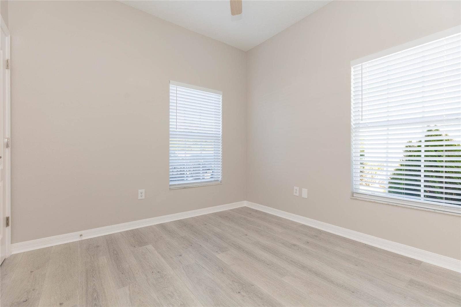 12851 KINGS CROSSING DRIVE, Gibsonton, FL 33534 12851 KINGS CROSSING DRIVE, Gibsonton, FL 33534