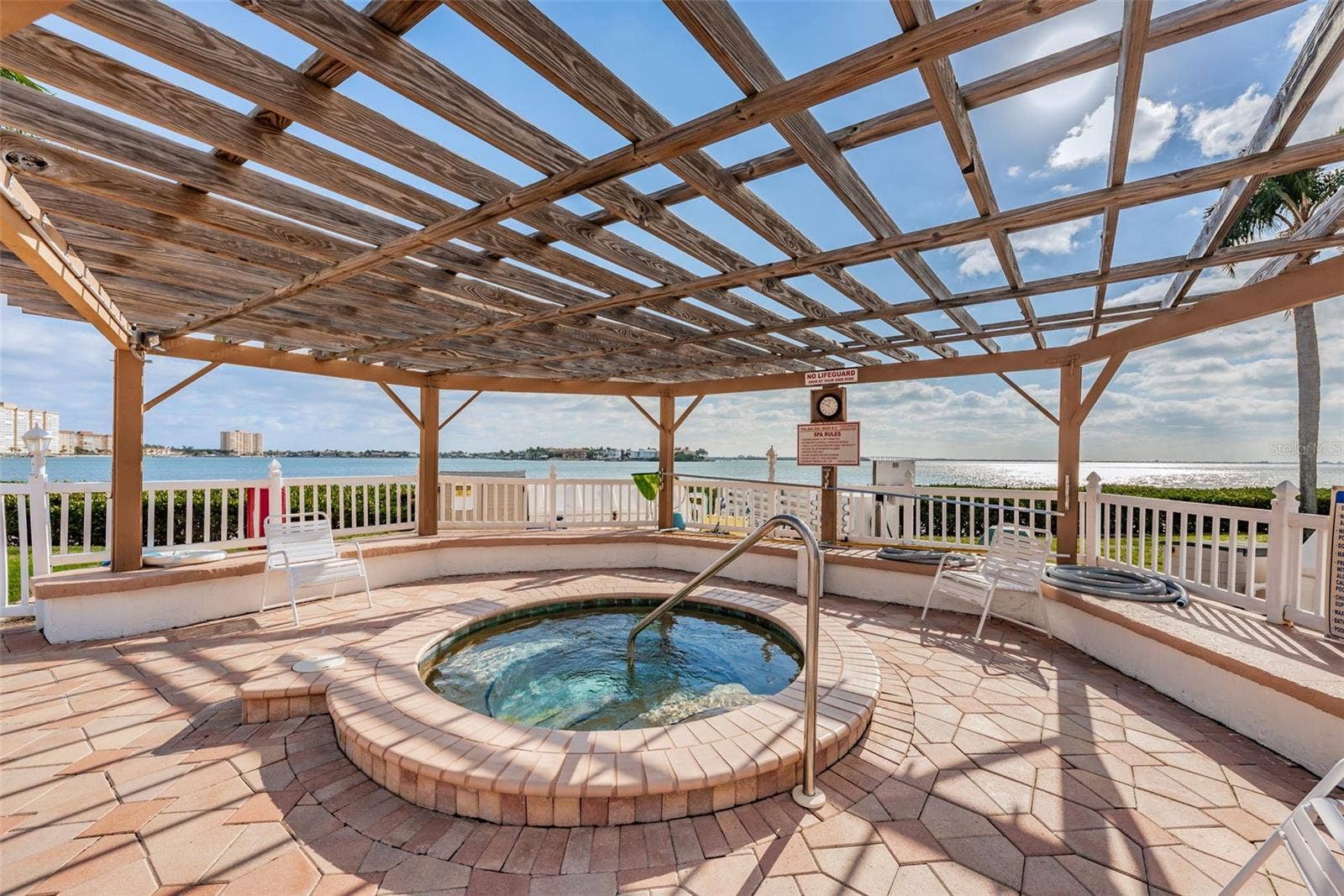 6219 PALMA DEL MAR BOULEVARD S, #211, St Petersburg, FL 33715