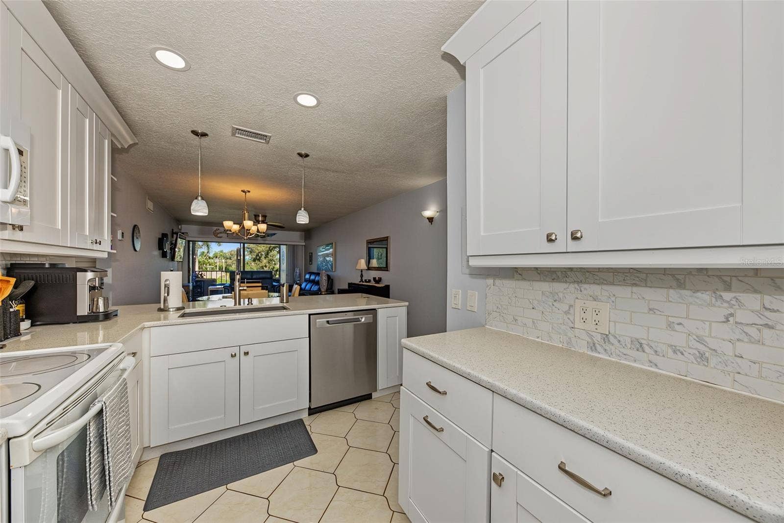 6219 PALMA DEL MAR BOULEVARD S, #211, St Petersburg, FL 33715