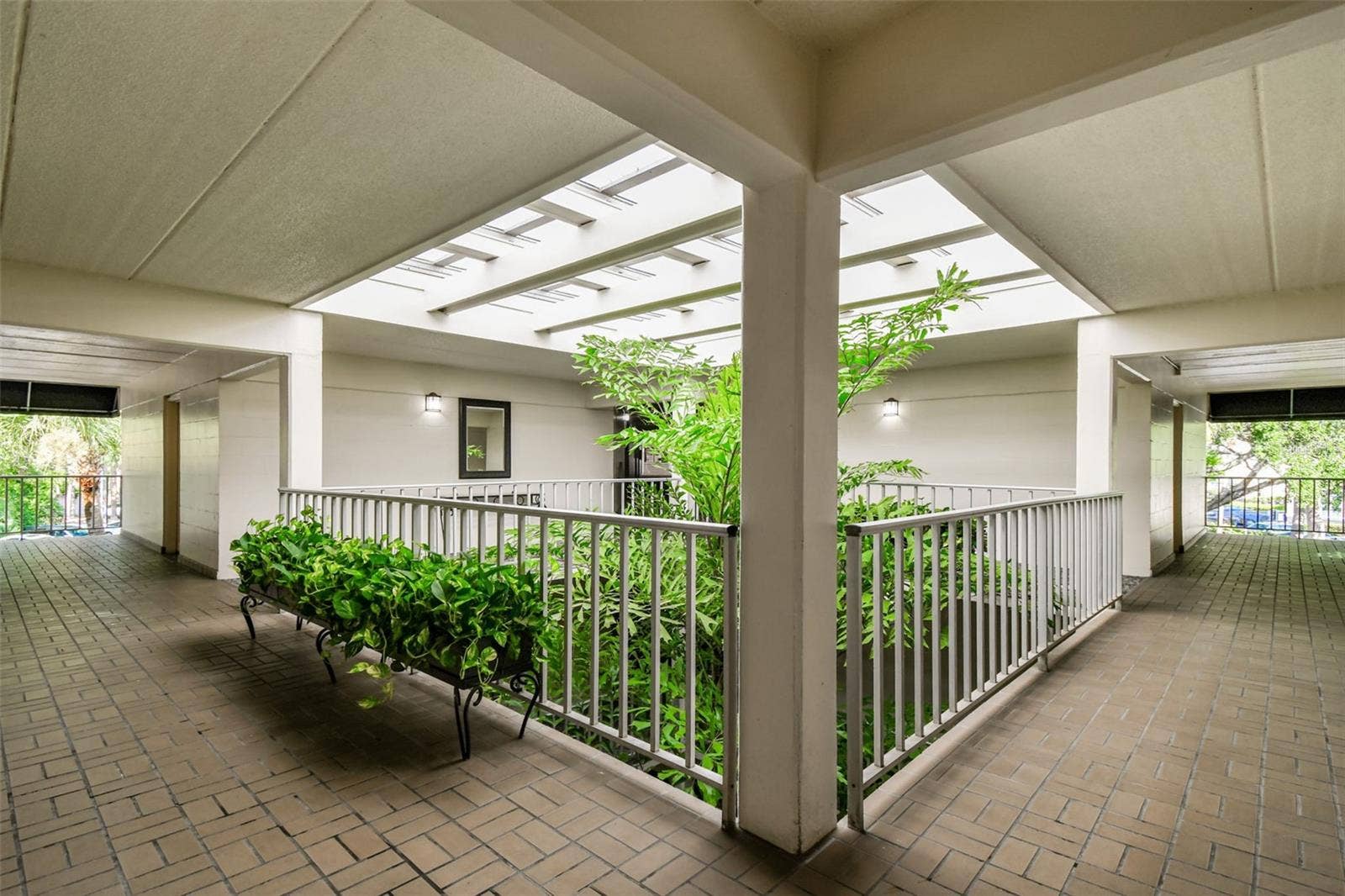3325 BAYSHORE BOULEVARD, #B37, Tampa, FL 33629