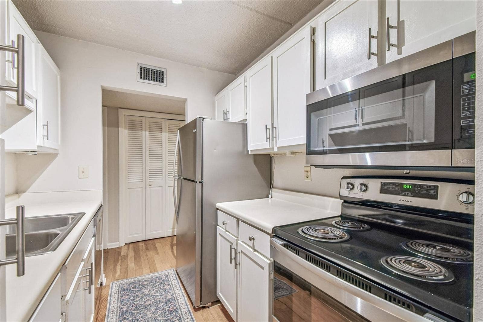 3325 BAYSHORE BOULEVARD, #B37, Tampa, FL 33629