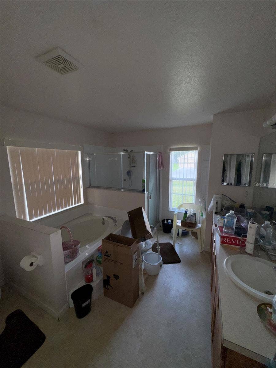 1371 ARMORY DRIVE NE, Palm Bay, FL 32907 1371 ARMORY DRIVE NE, Palm Bay, FL 32907