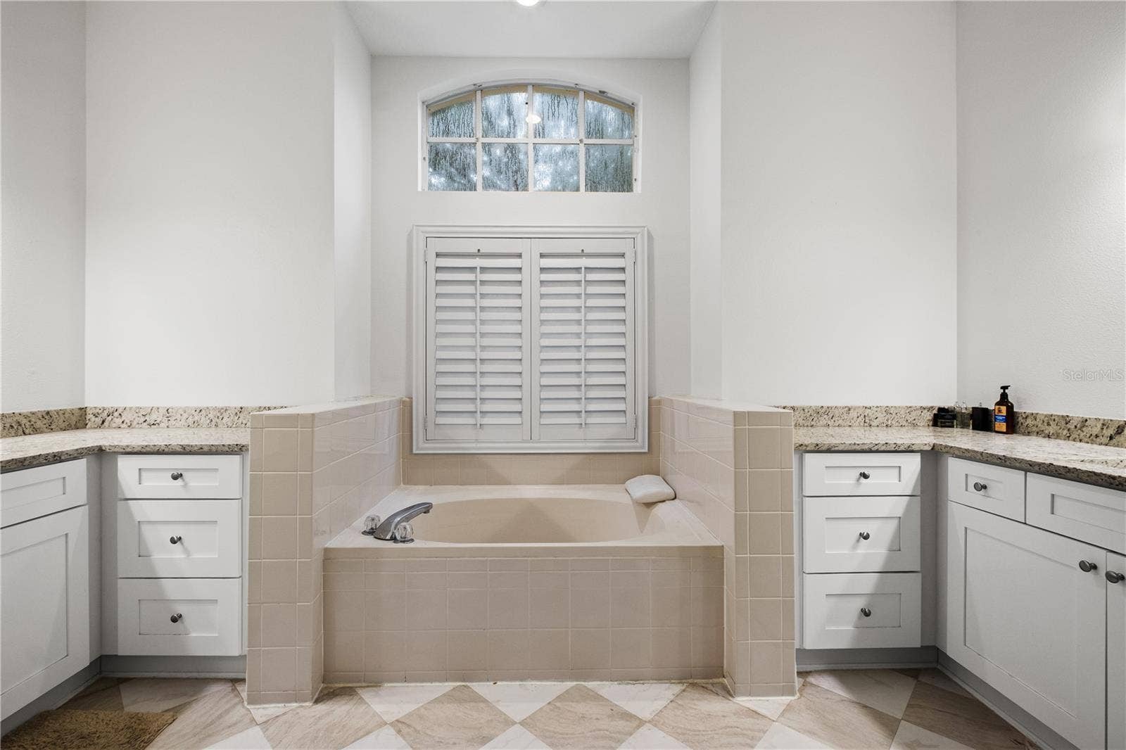 8612 SWANN RIDGE COURT, Tampa, FL 33647 8612 SWANN RIDGE COURT, Tampa, FL 33647