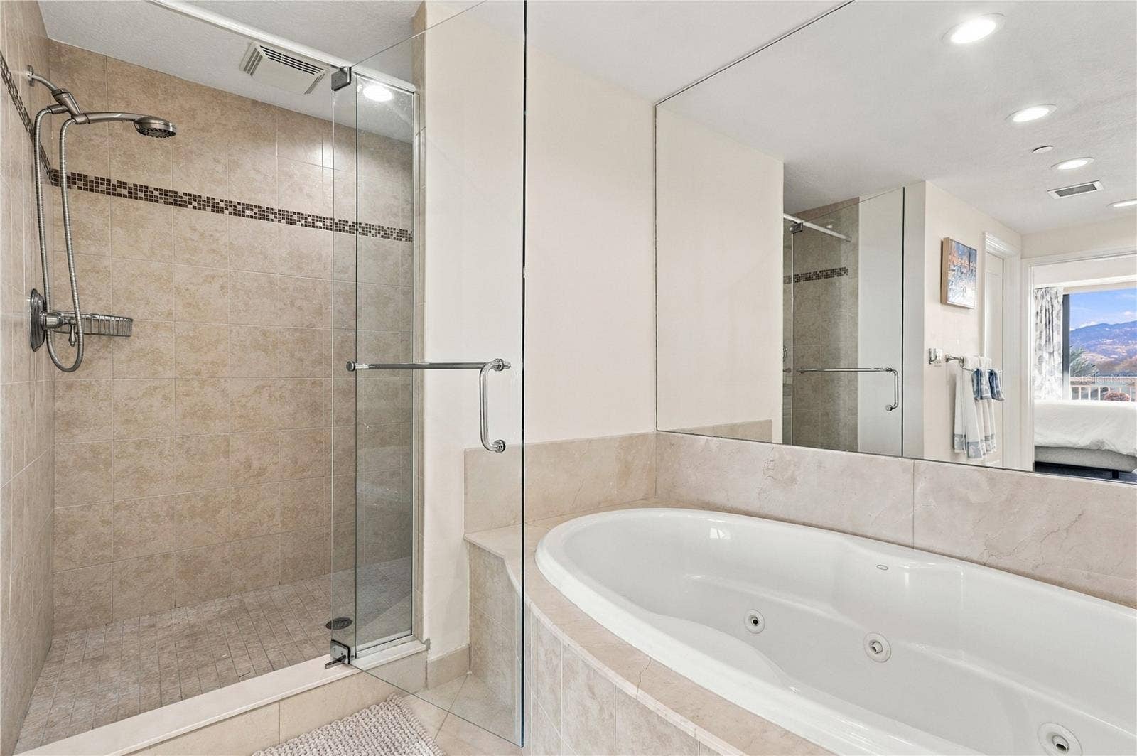 301 S GULFVIEW BOULEVARD, #303, Clearwater, FL 33767 301 S GULFVIEW BOULEVARD, #303, Clearwater, FL 33767