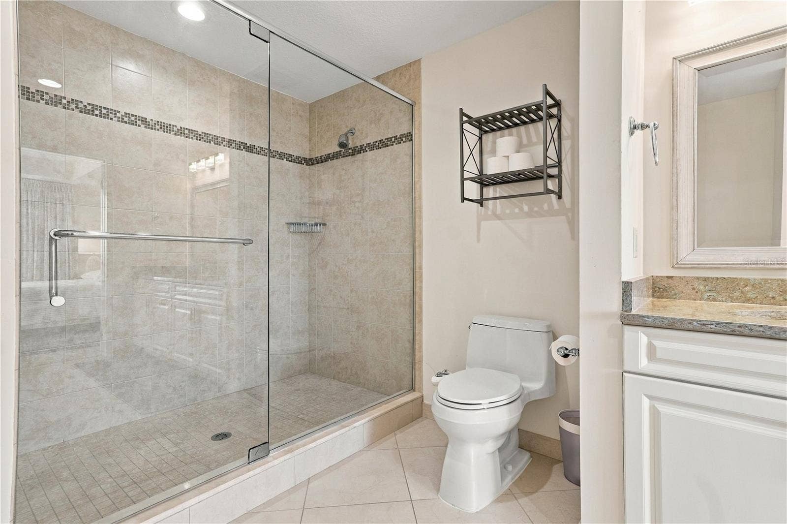 301 S GULFVIEW BOULEVARD, #303, Clearwater, FL 33767 301 S GULFVIEW BOULEVARD, #303, Clearwater, FL 33767