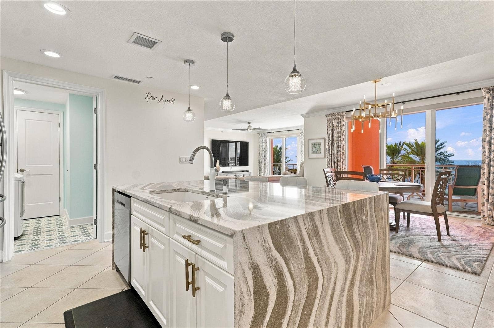 301 S GULFVIEW BOULEVARD, #303, Clearwater, FL 33767 301 S GULFVIEW BOULEVARD, #303, Clearwater, FL 33767