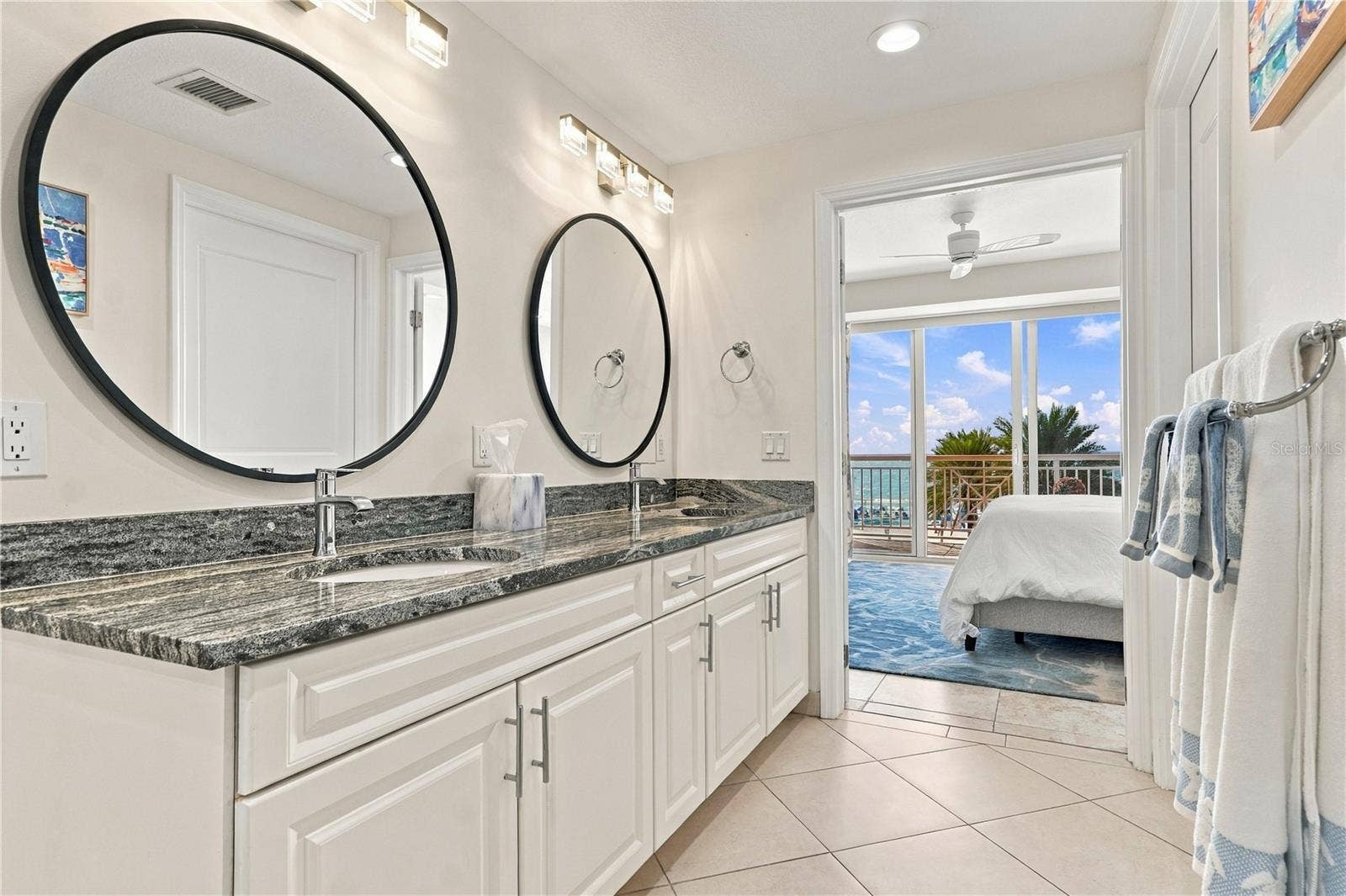 301 S GULFVIEW BOULEVARD, #303, Clearwater, FL 33767 Primary bathroom