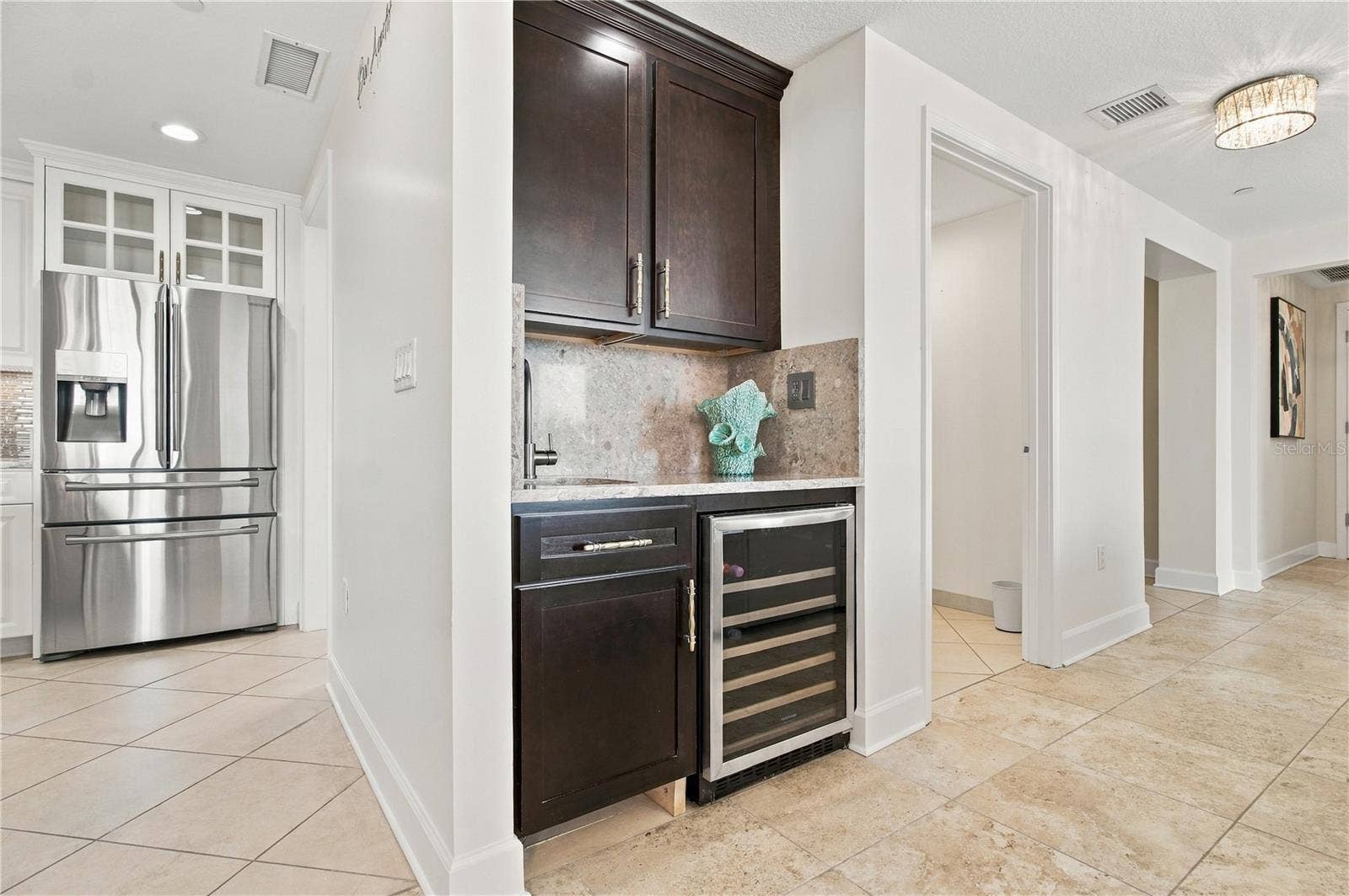 301 S GULFVIEW BOULEVARD, #303, Clearwater, FL 33767 Wet bar