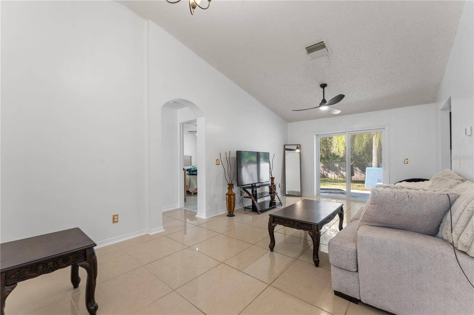 13508 PRESTWICK DRIVE, Riverview, FL 33579 Living room