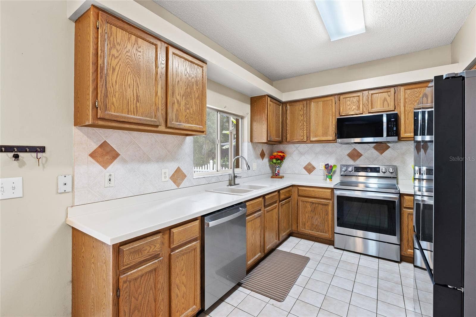 12960 ROYAL GEORGE AVENUE, Odessa, FL 33556 Kitchen