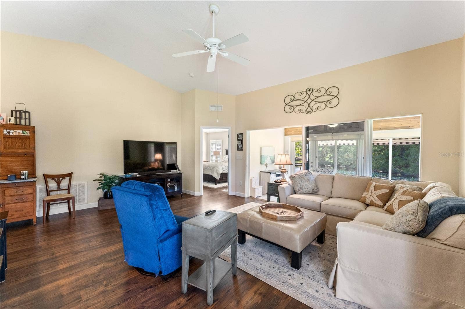 559 DOVE TERRACE S, Oldsmar, FL 34677