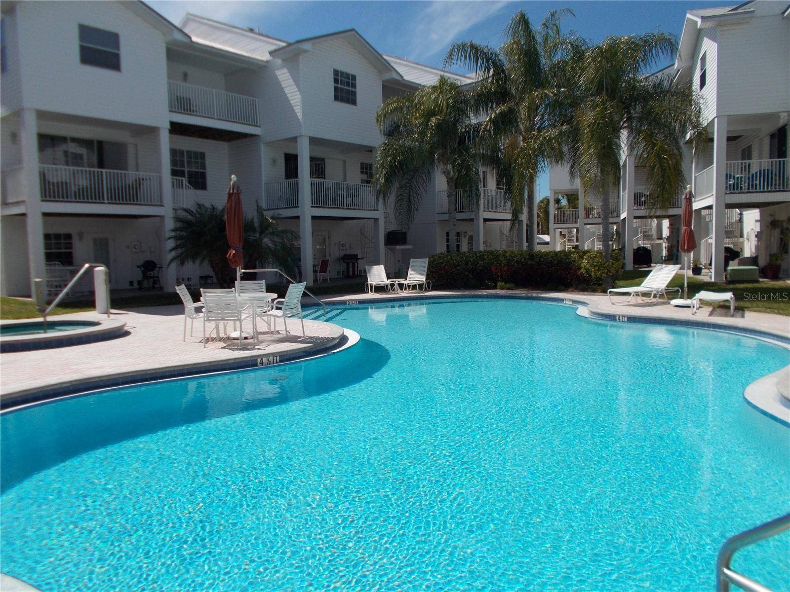 135 SHOALS CIRCLE, North Redington Beach, FL 33708 135 SHOALS CIRCLE, North Redington Beach, FL 33708