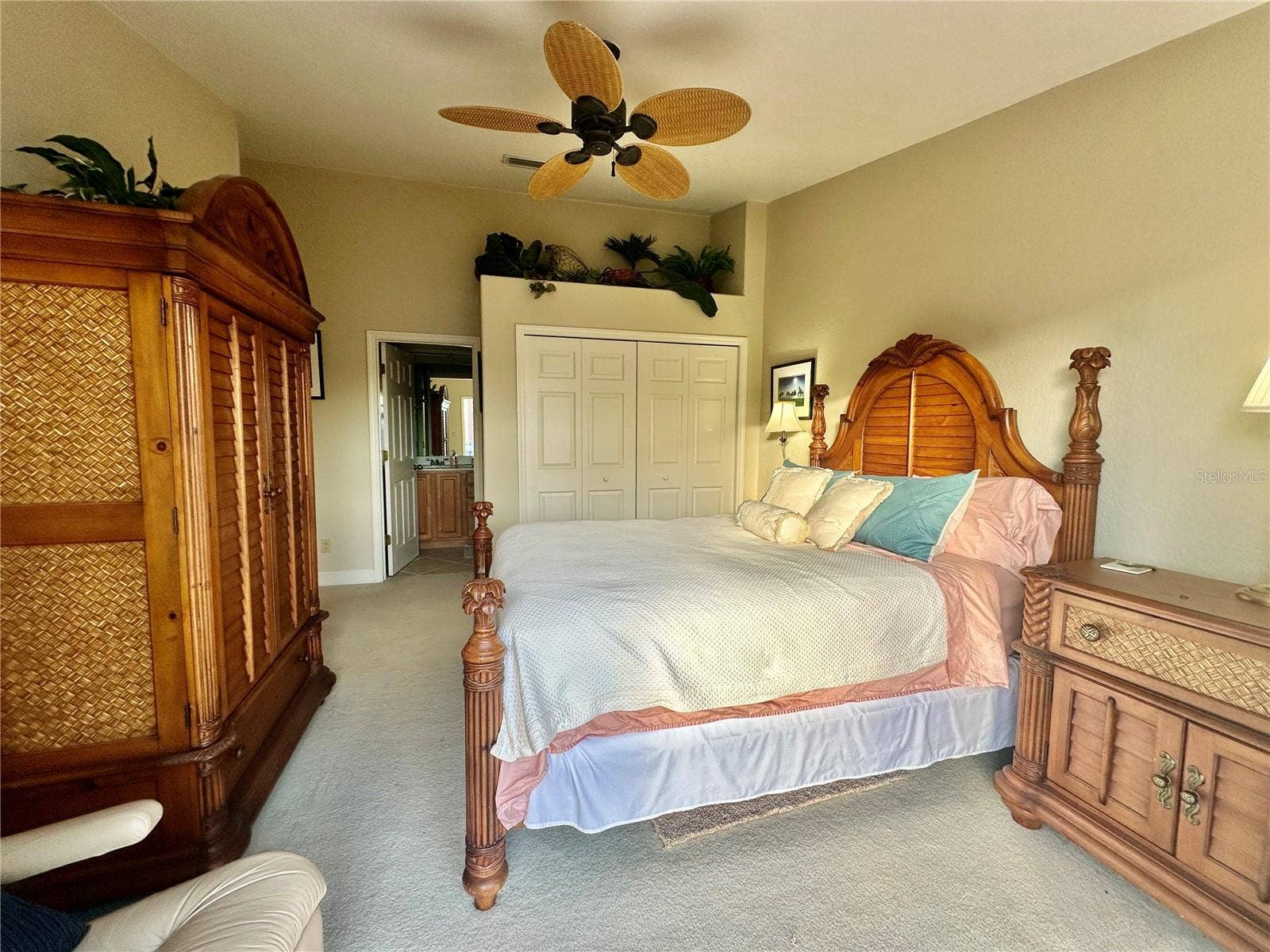 135 SHOALS CIRCLE, North Redington Beach, FL 33708 135 SHOALS CIRCLE, North Redington Beach, FL 33708