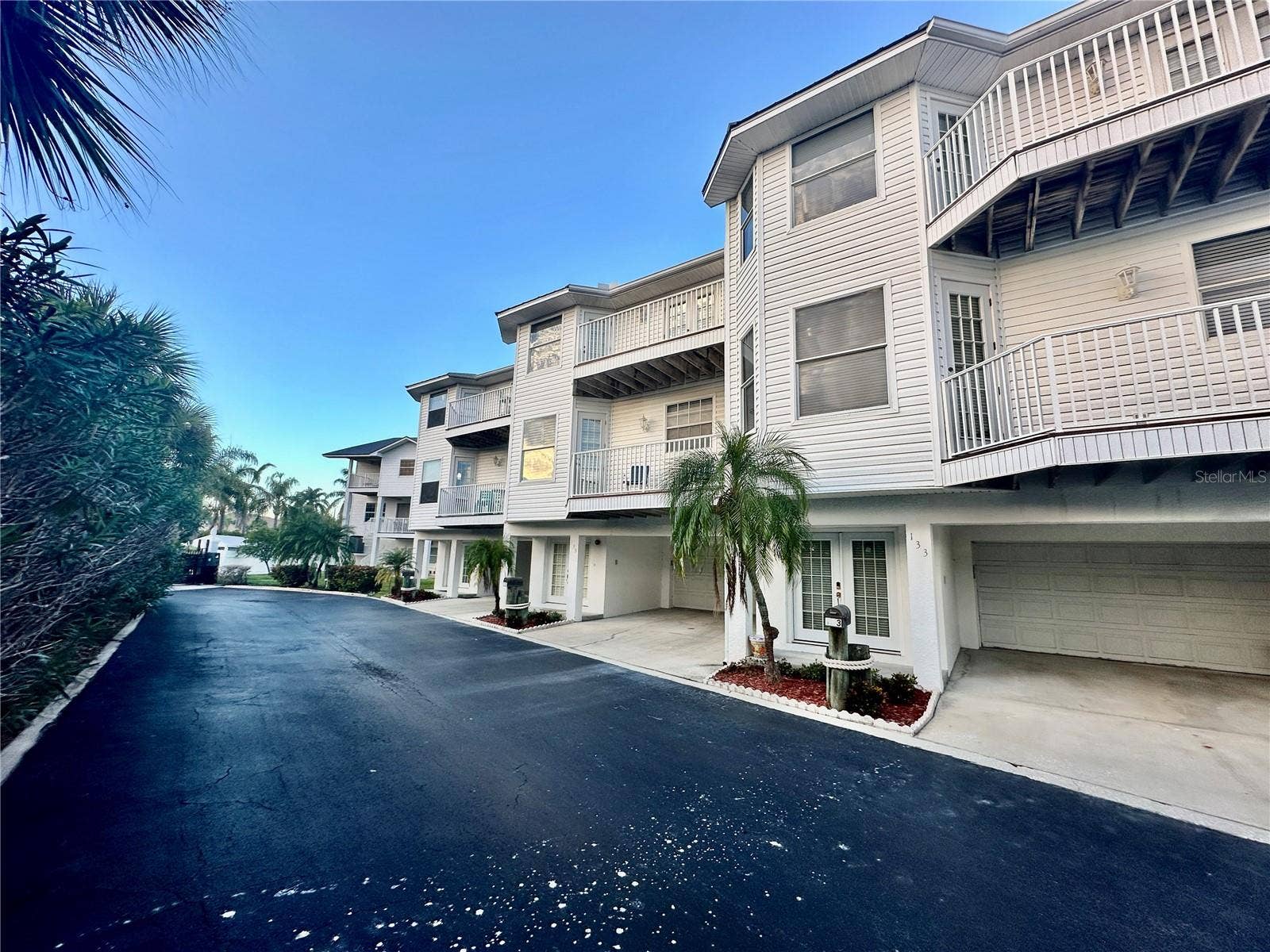 135 SHOALS CIRCLE, North Redington Beach, FL 33708 135 SHOALS CIRCLE, North Redington Beach, FL 33708