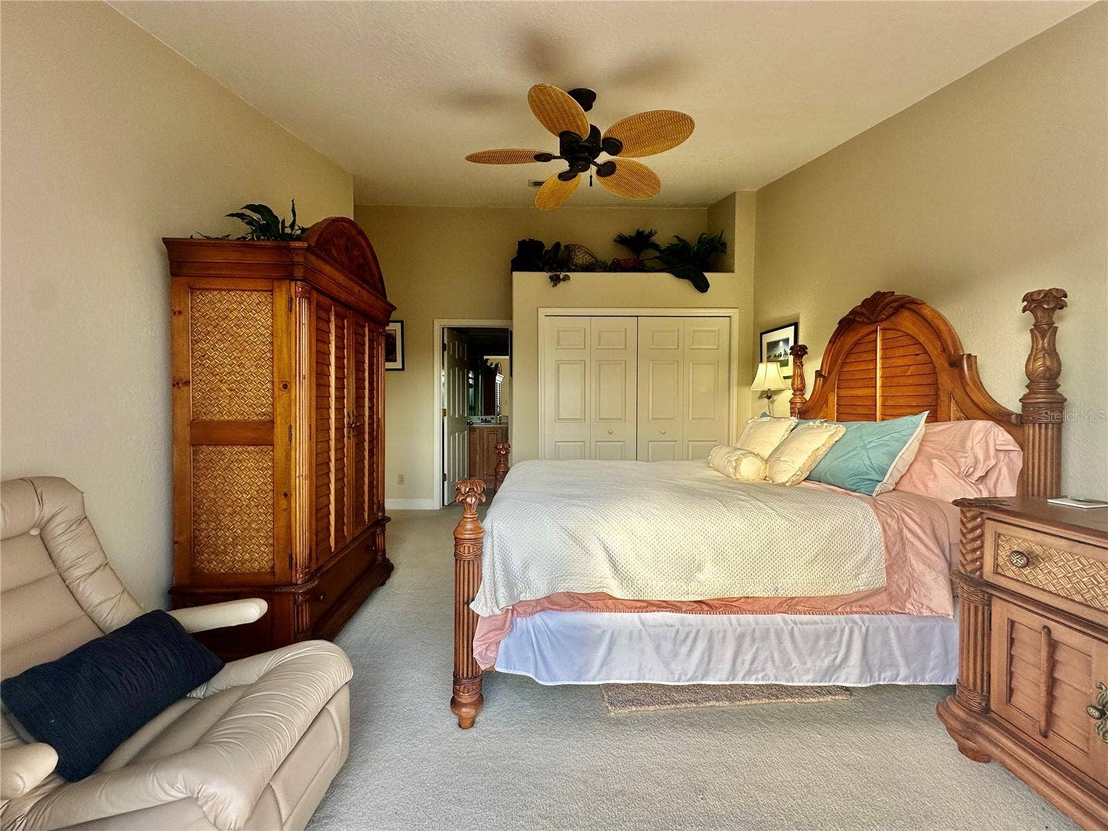 135 SHOALS CIRCLE, North Redington Beach, FL 33708 135 SHOALS CIRCLE, North Redington Beach, FL 33708