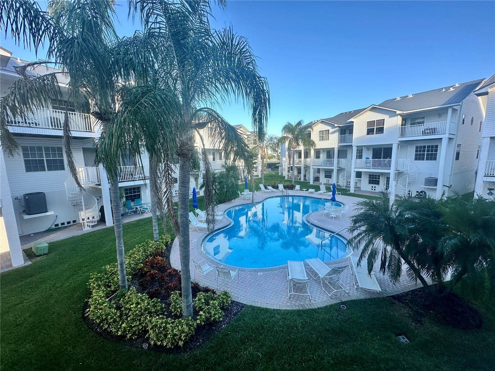 135 SHOALS CIRCLE, North Redington Beach, FL 33708 135 SHOALS CIRCLE, North Redington Beach, FL 33708