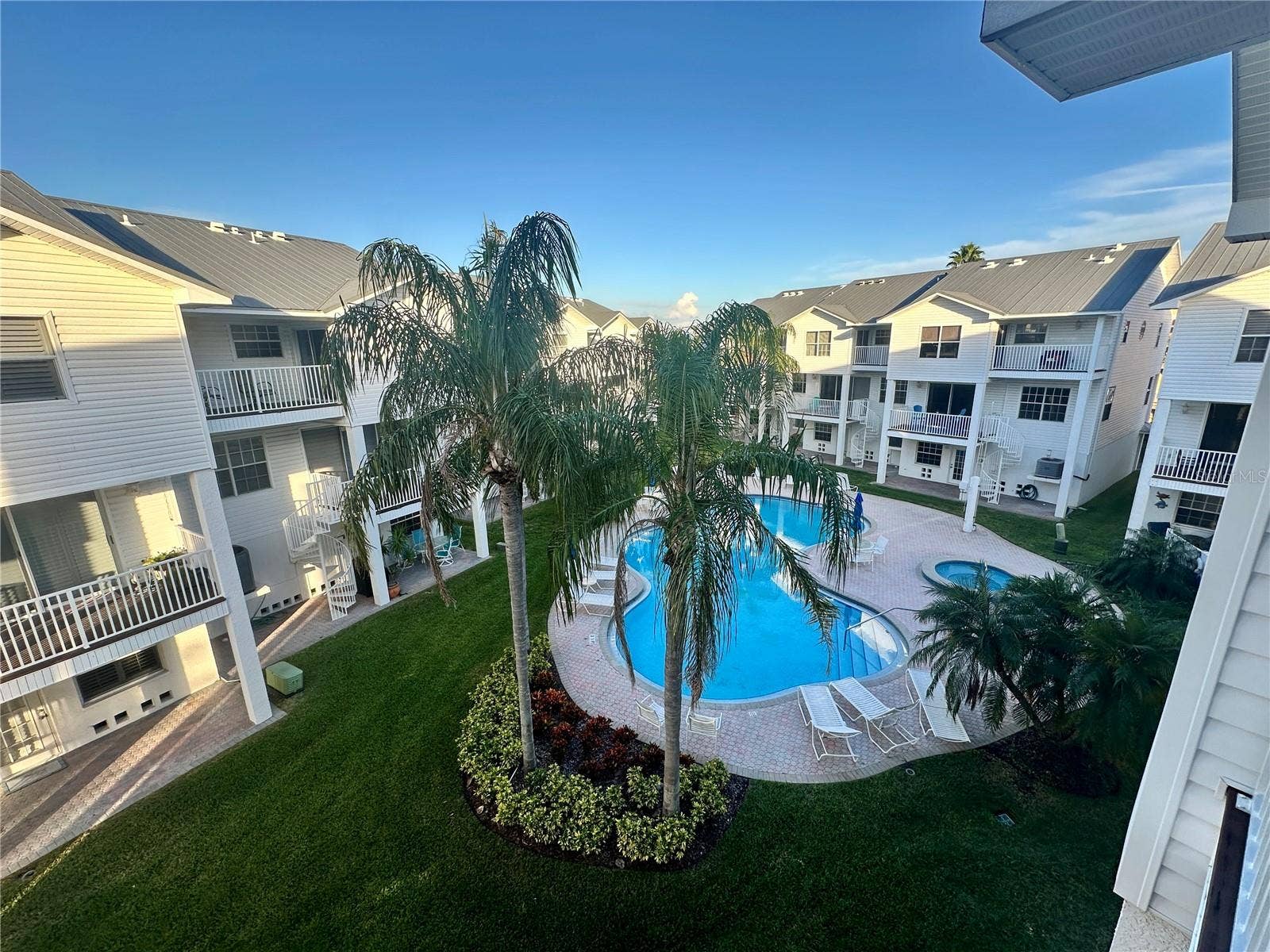 135 SHOALS CIRCLE, North Redington Beach, FL 33708 135 SHOALS CIRCLE, North Redington Beach, FL 33708