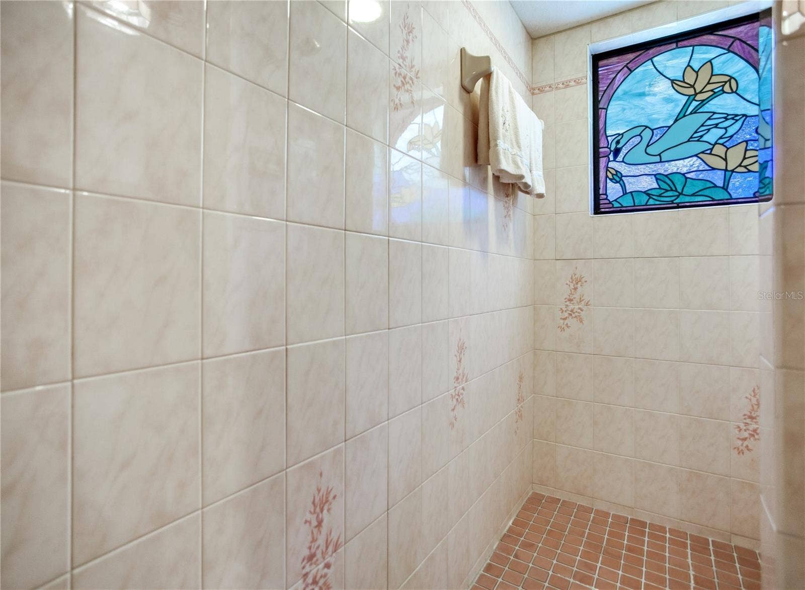 10353 BARRY DRIVE, Largo, FL 33774 10353 BARRY DRIVE, Largo, FL 33774