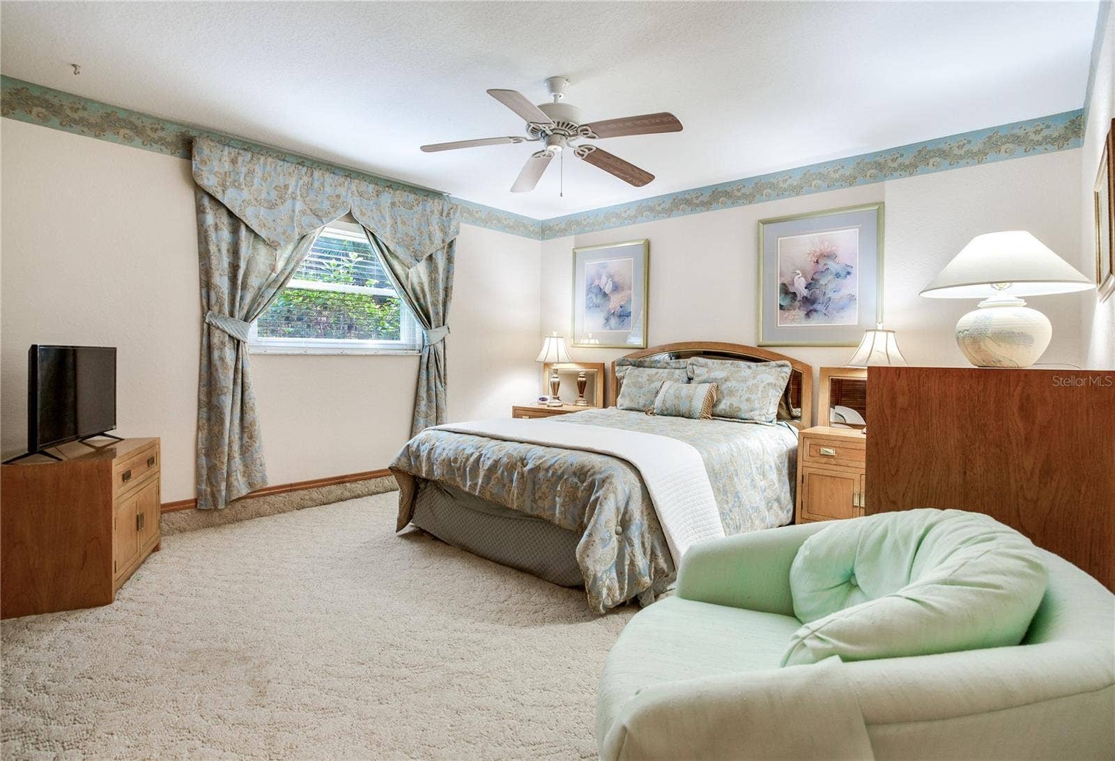 10353 BARRY DRIVE, Largo, FL 33774 10353 BARRY DRIVE, Largo, FL 33774
