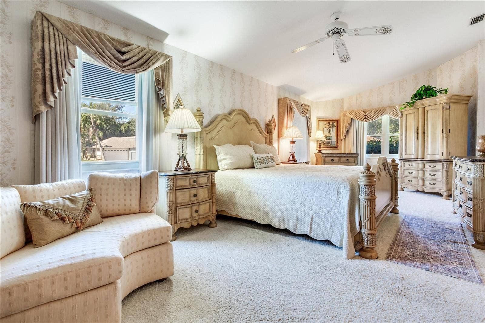 10353 BARRY DRIVE, Largo, FL 33774 10353 BARRY DRIVE, Largo, FL 33774