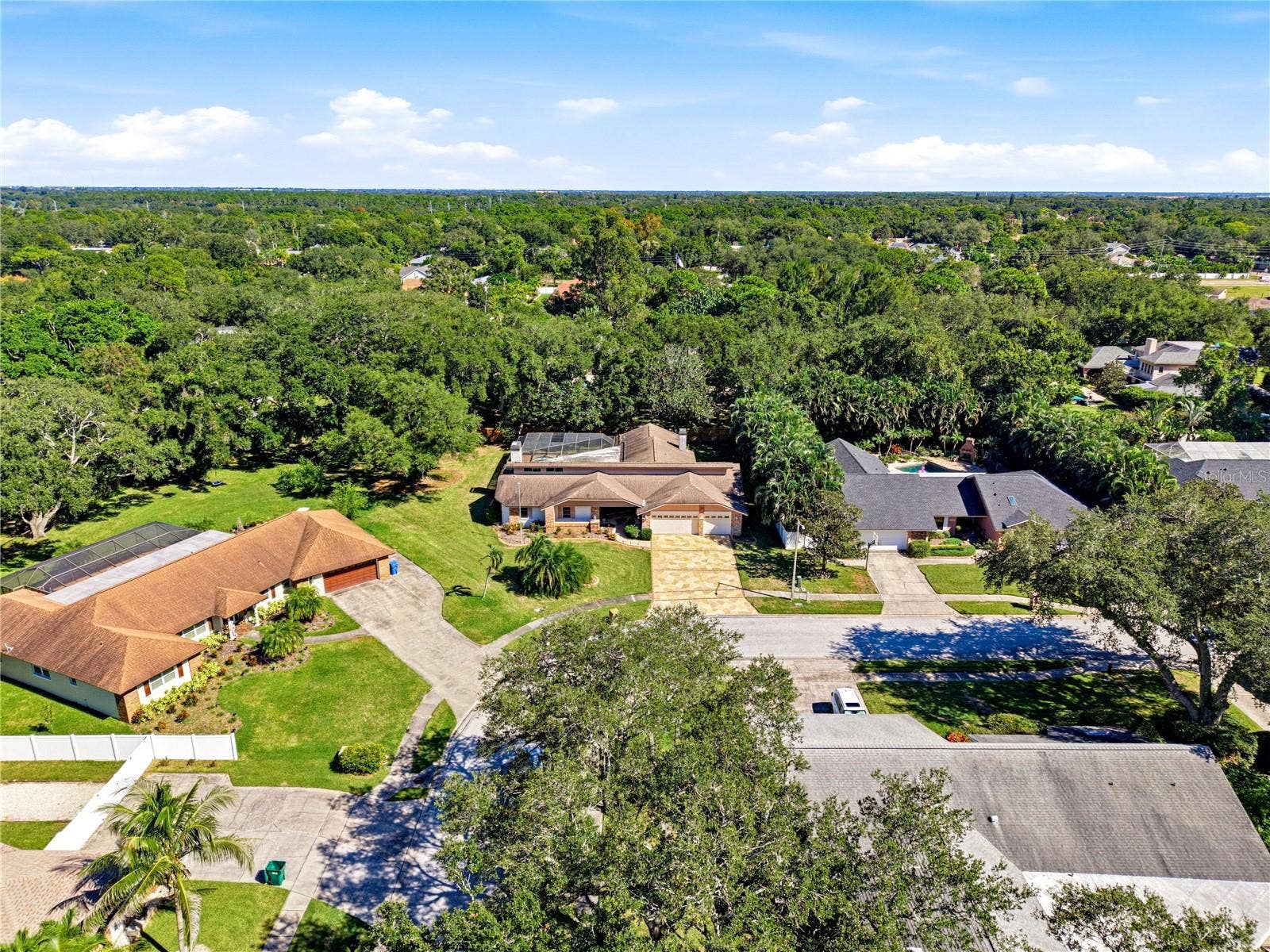 10353 BARRY DRIVE, Largo, FL 33774 10353 BARRY DRIVE, Largo, FL 33774