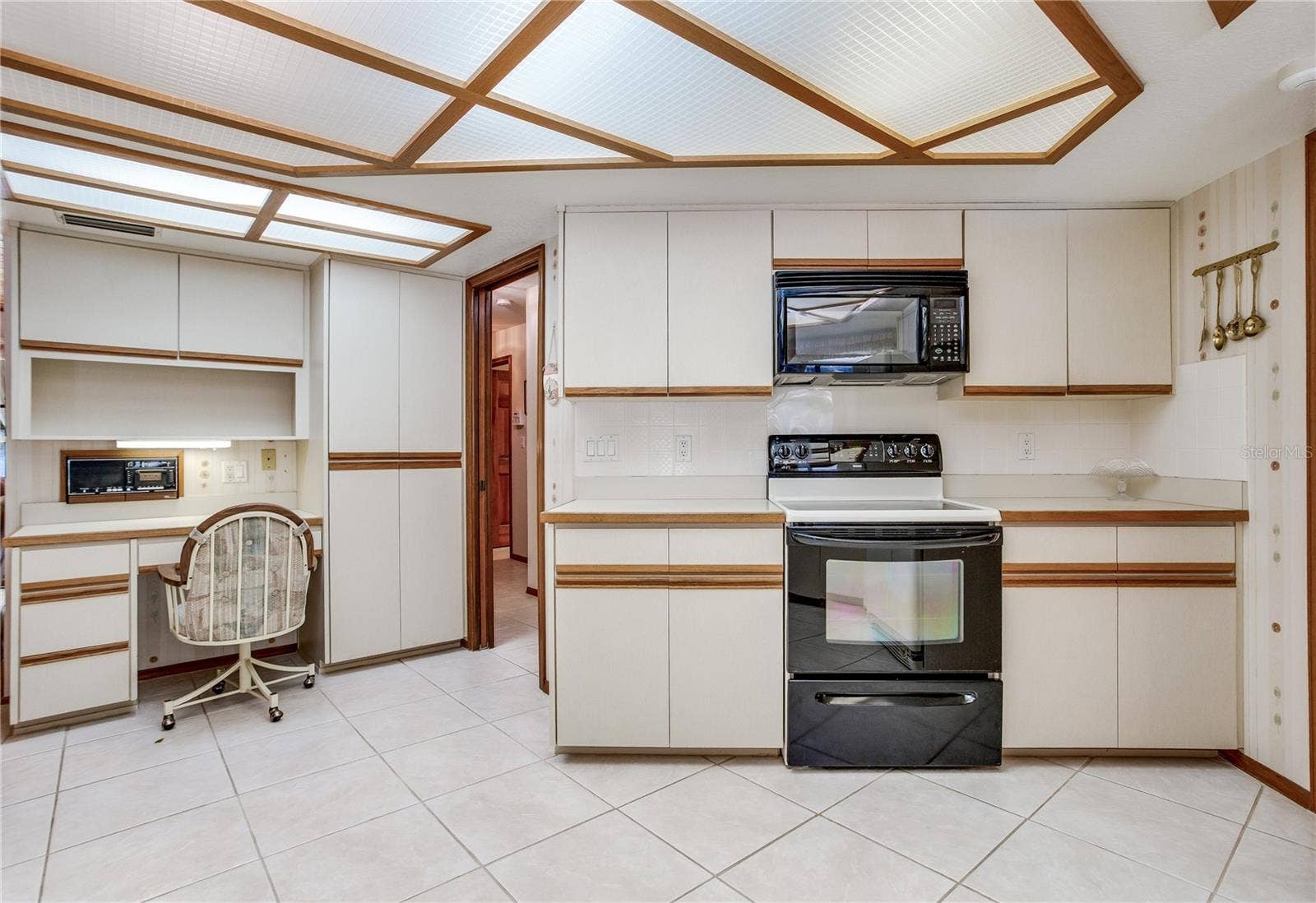 10353 BARRY DRIVE, Largo, FL 33774 10353 BARRY DRIVE, Largo, FL 33774