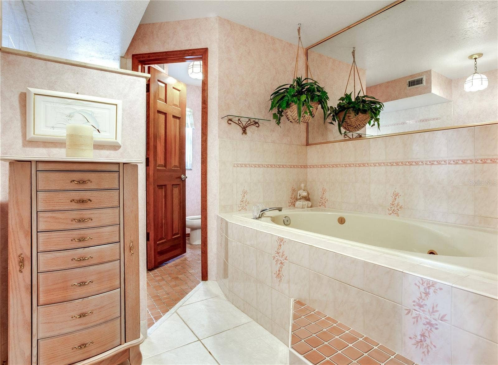 10353 BARRY DRIVE, Largo, FL 33774 10353 BARRY DRIVE, Largo, FL 33774