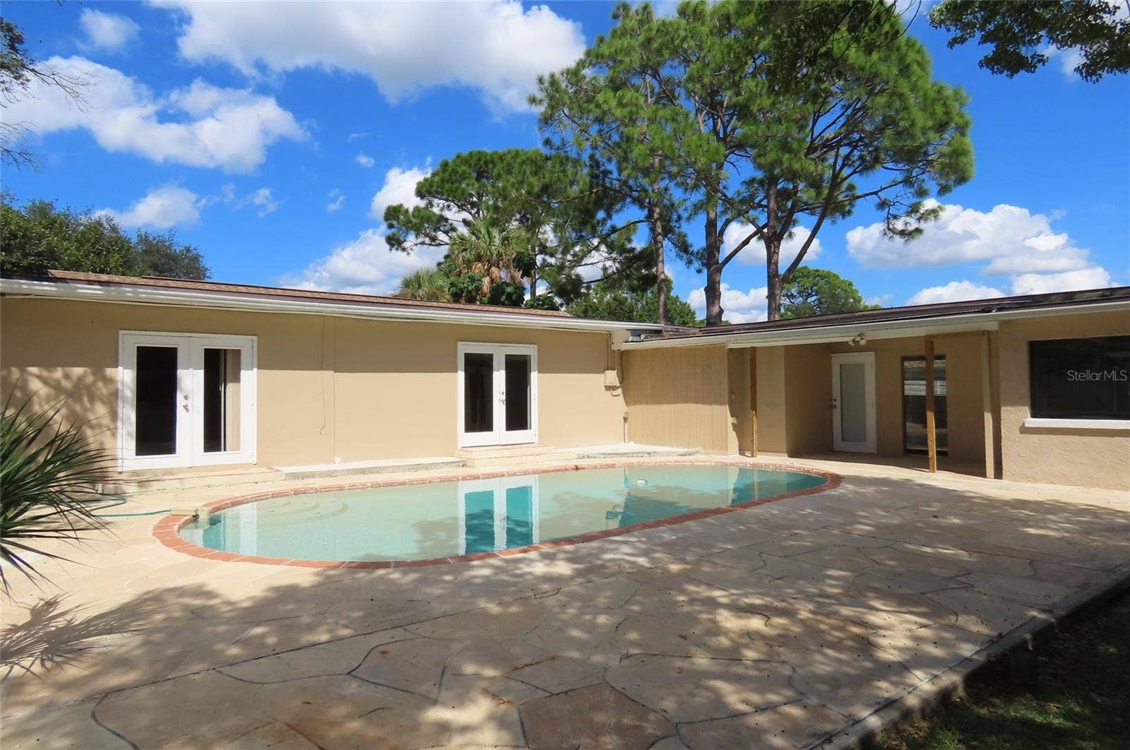 1503 GARDEN AVENUE, Tarpon Springs, FL 34689 1503 GARDEN AVENUE, Tarpon Springs, FL 34689