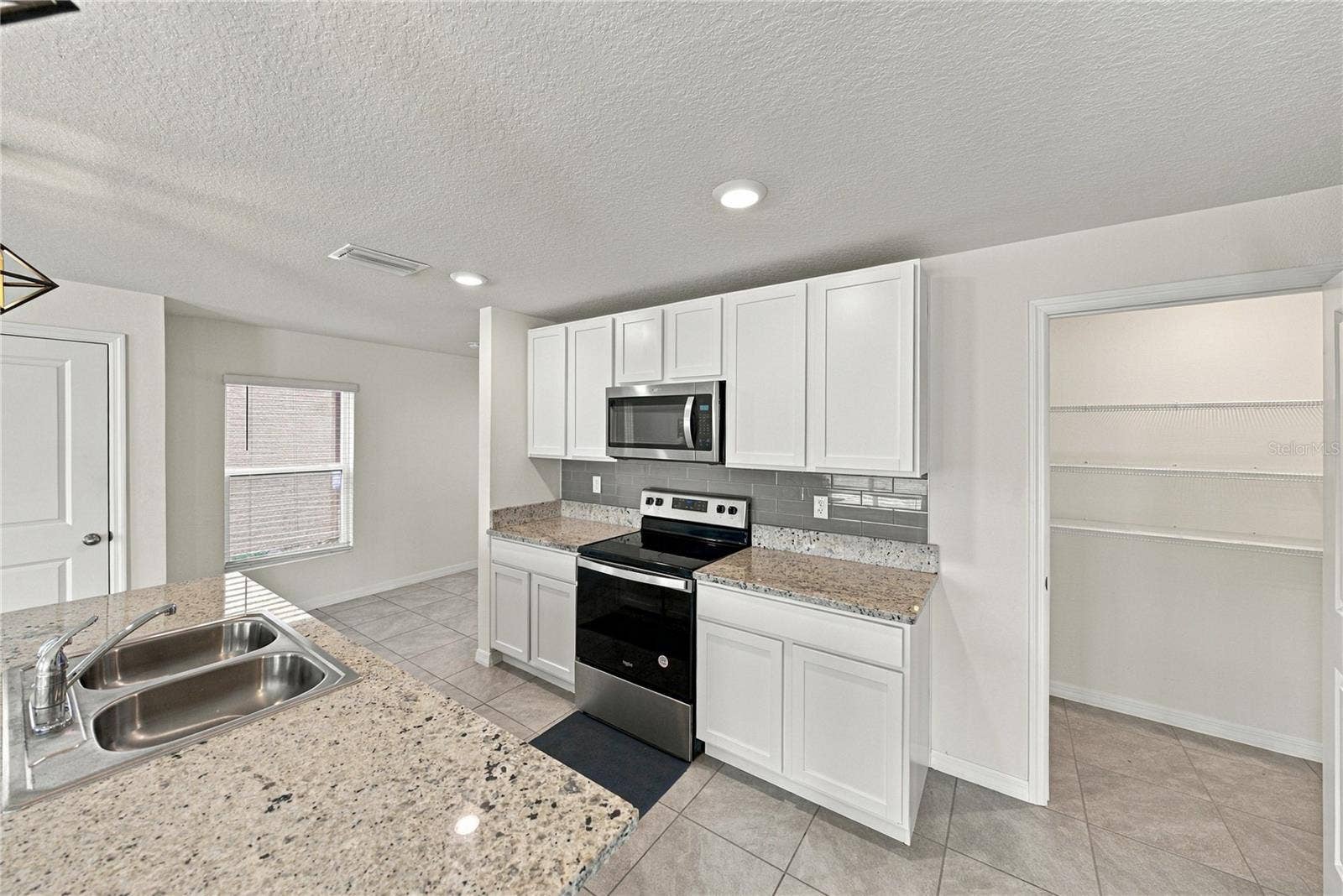 12172 LILY MAGNOLIA LANE, Riverview, FL 33569 12172 LILY MAGNOLIA LANE, Riverview, FL 33569