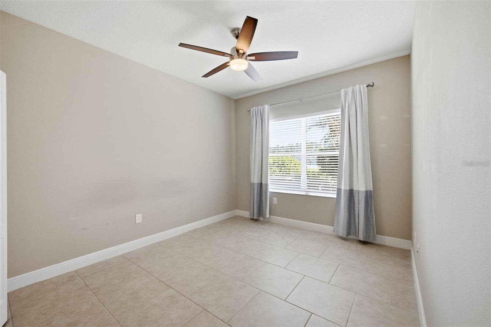 11432 DRIFTING LEAF DRIVE, Riverview, FL 33579 11432 DRIFTING LEAF DRIVE, Riverview, FL 33579