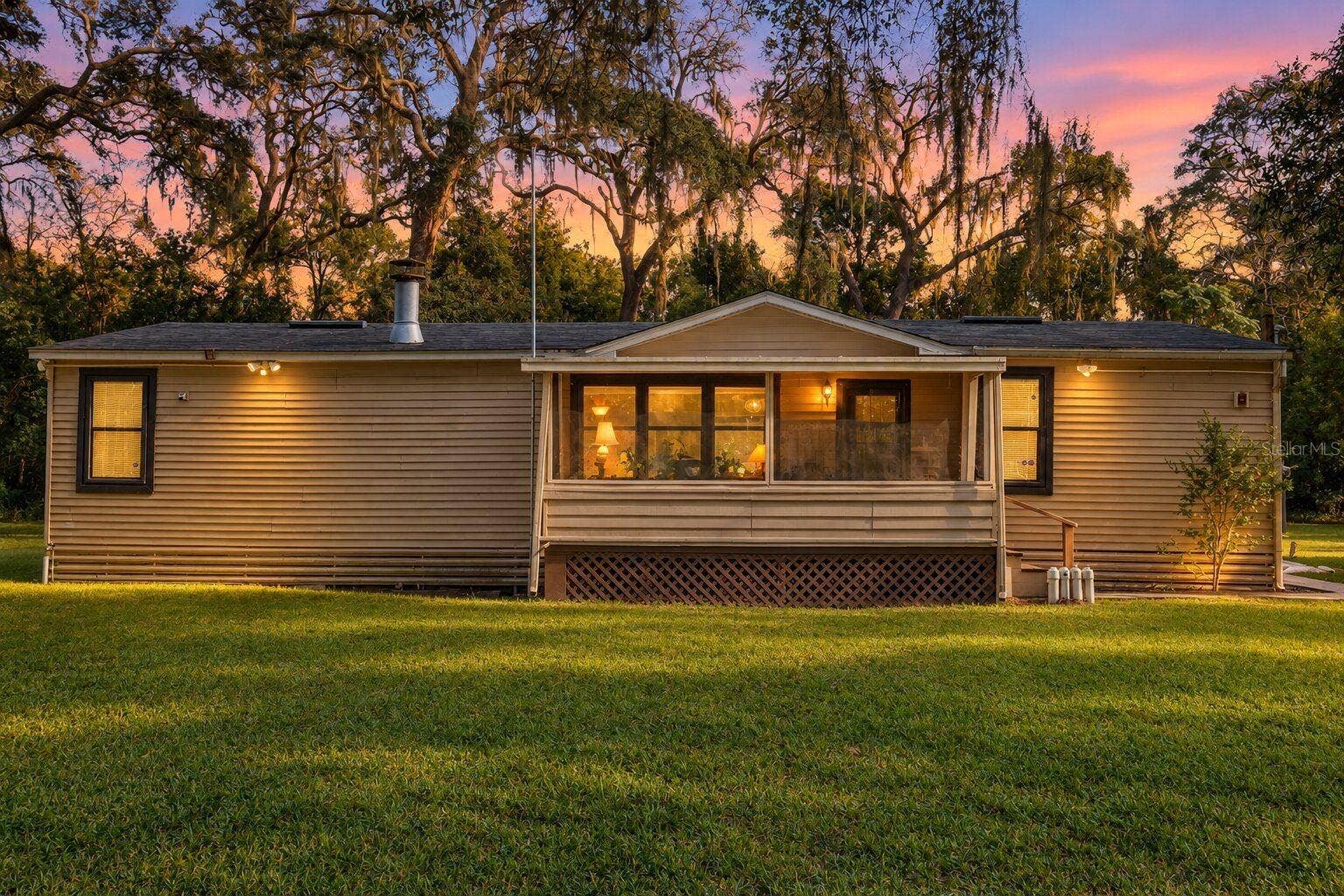 418 WASHINGTON AVENUE, Brooksville, FL 34604 418 WASHINGTON AVENUE, Brooksville, FL 34604