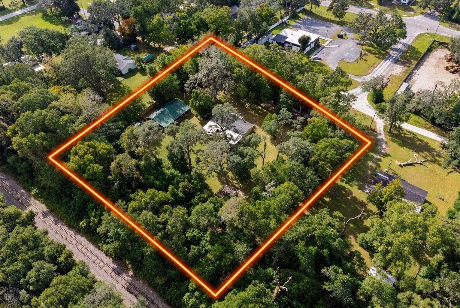 418 WASHINGTON AVENUE, Brooksville, FL 34604 418 WASHINGTON AVENUE, Brooksville, FL 34604