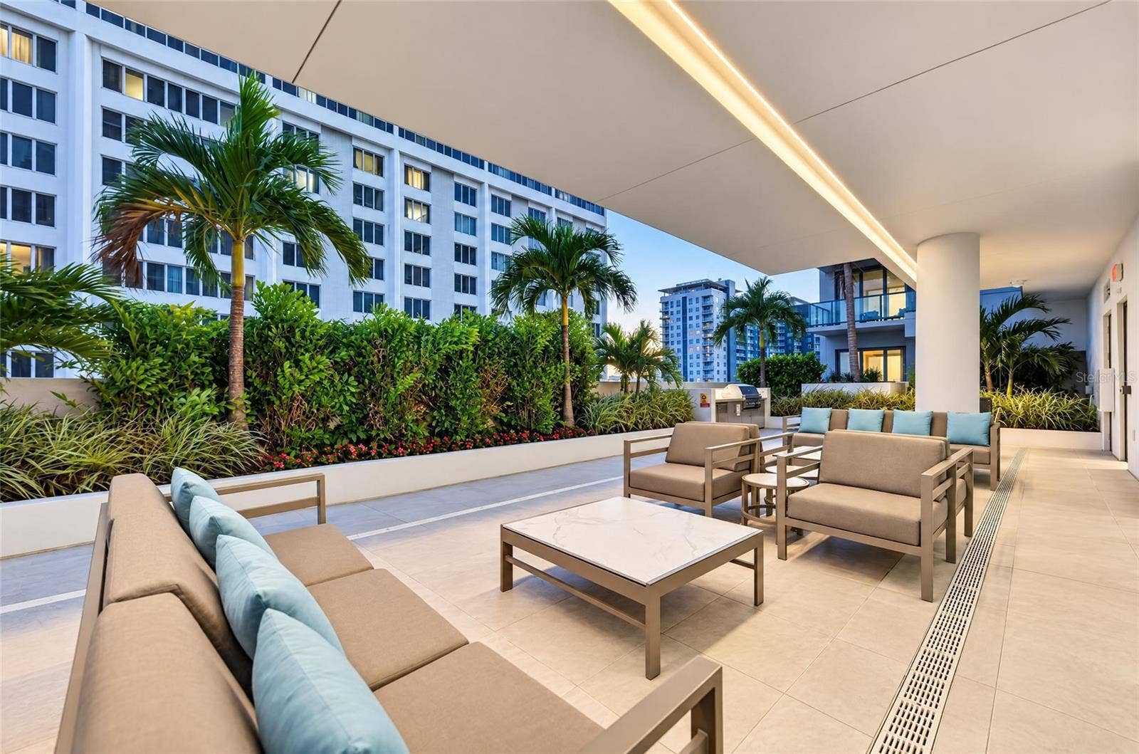 301 1ST STREET S, #1004, St Petersburg, FL 33701 Common Area 7th Floor Aire Deck