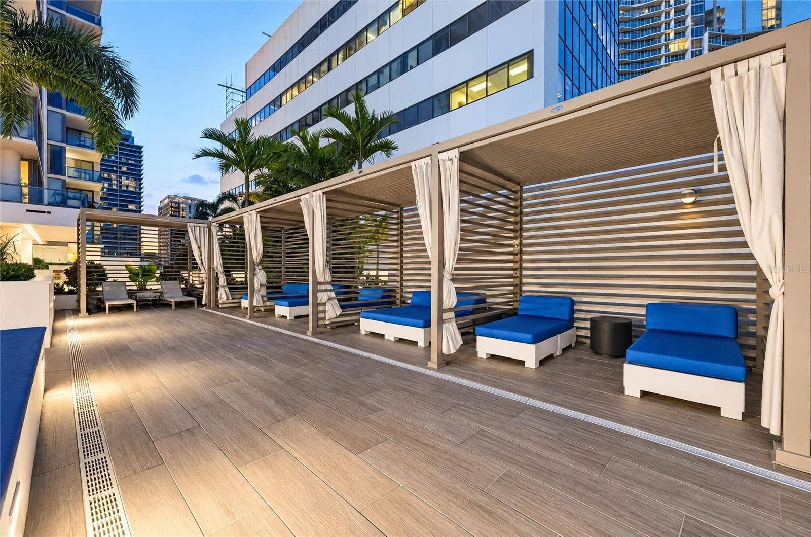 301 1ST STREET S, #1004, St Petersburg, FL 33701 Aire Deck Cabana's