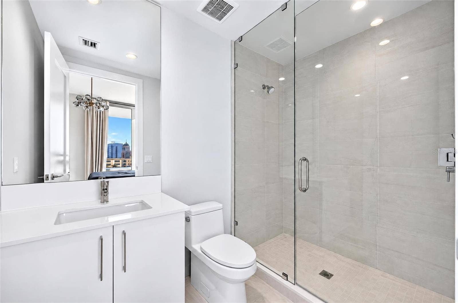 301 1ST STREET S, #1004, St Petersburg, FL 33701 Second Bedroom en Suite