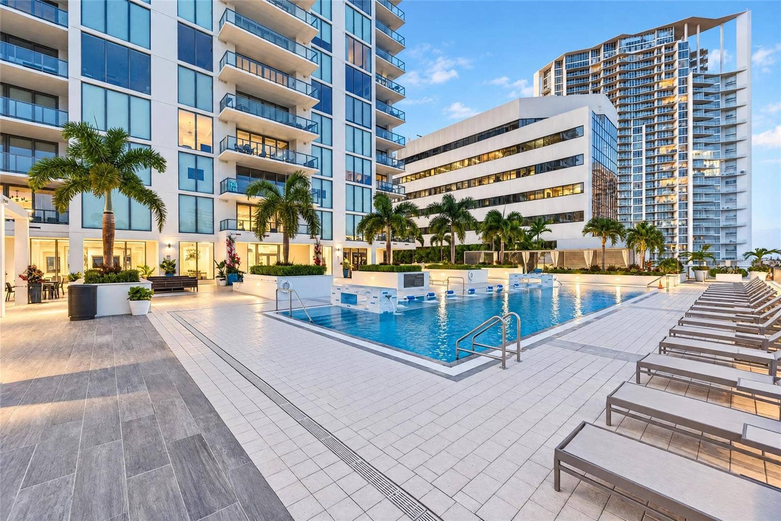 301 1ST STREET S, #1004, St Petersburg, FL 33701 Aire Deck