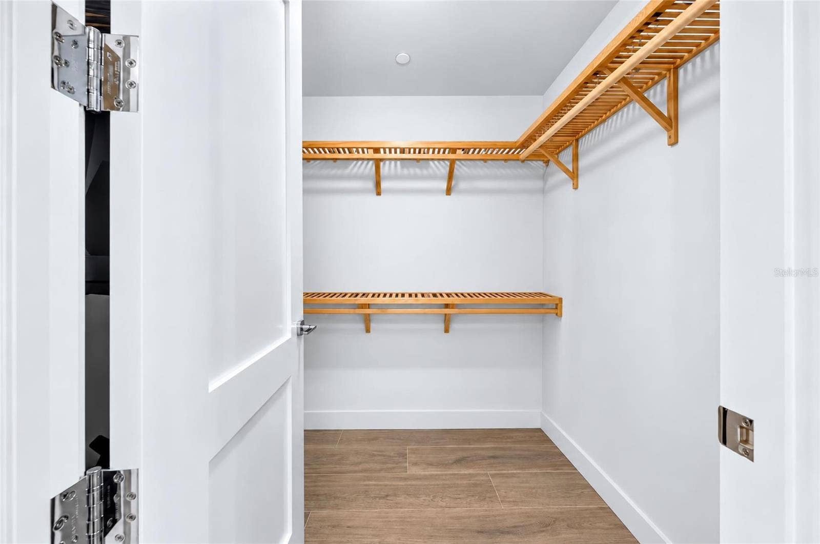 301 1ST STREET S, #1004, St Petersburg, FL 33701 Primary Walk-in Right Side