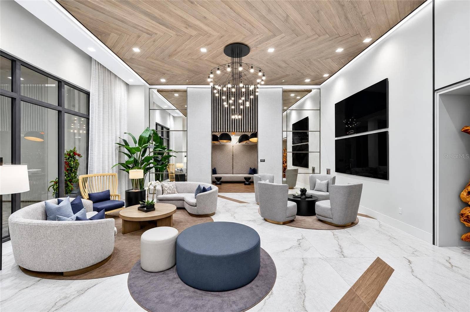 301 1ST STREET S, #1004, St Petersburg, FL 33701 Left Lobby Common area.