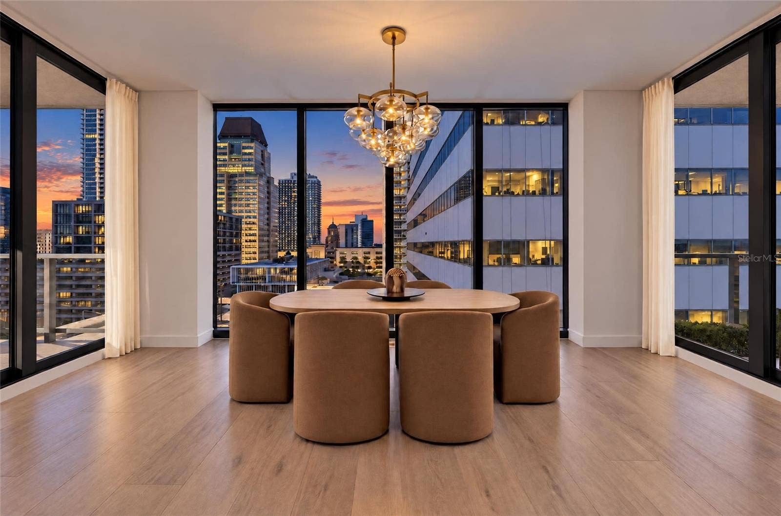 301 1ST STREET S, #1004, St Petersburg, FL 33701 Dining Room View