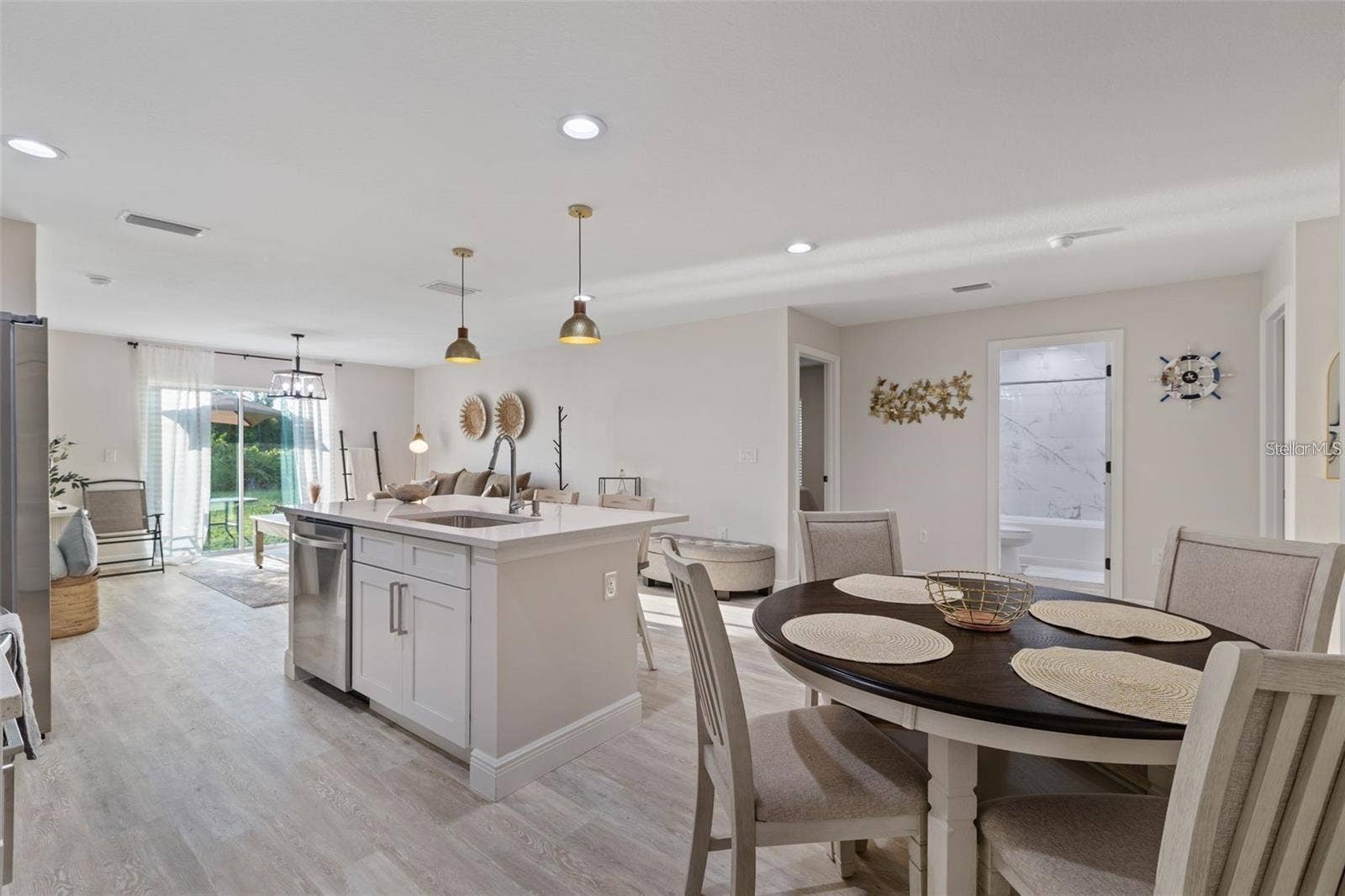 This is a model home picture.