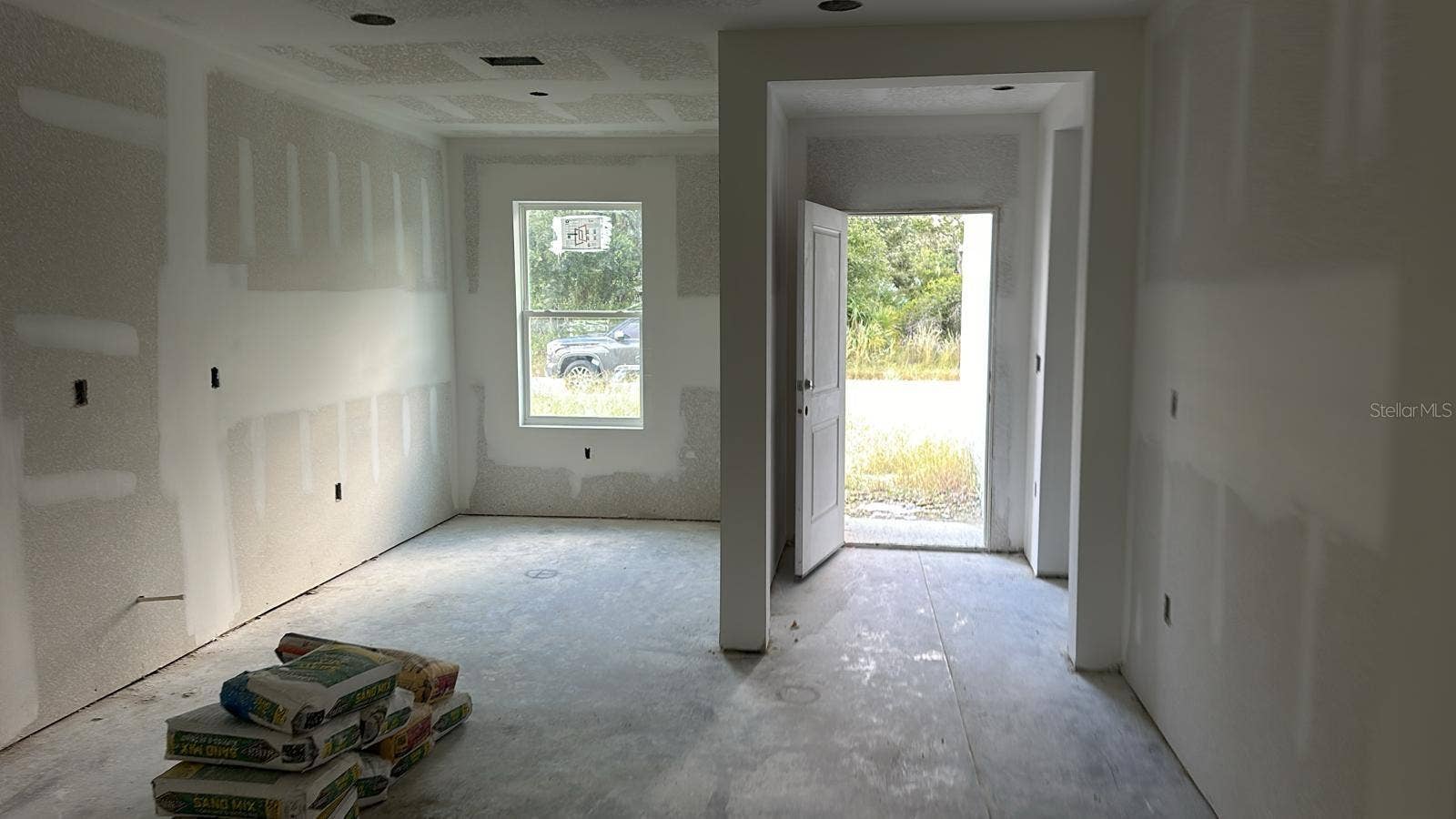 17099 CARLEEN AVENUE, Port Charlotte, FL 33948 17099 CARLEEN AVENUE, Port Charlotte, FL 33948