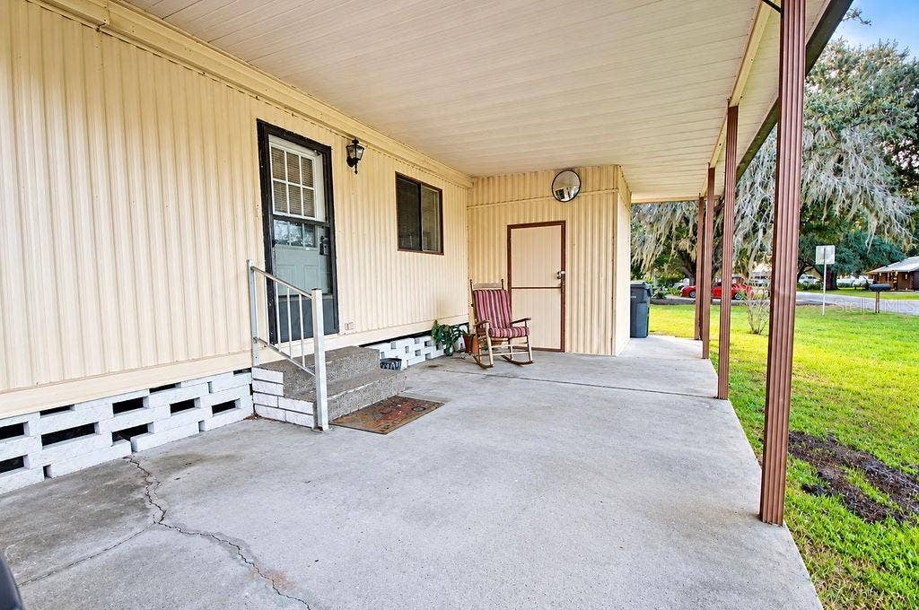 8962 JERICHO COURT, Polk City, FL 33868 8962 JERICHO COURT, Polk City, FL 33868
