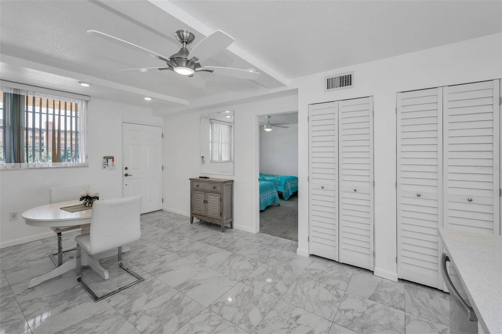 19701 GULF BOULEVARD, #323, Indian Shores, FL 33785 19701 GULF BOULEVARD, #323, Indian Shores, FL 33785