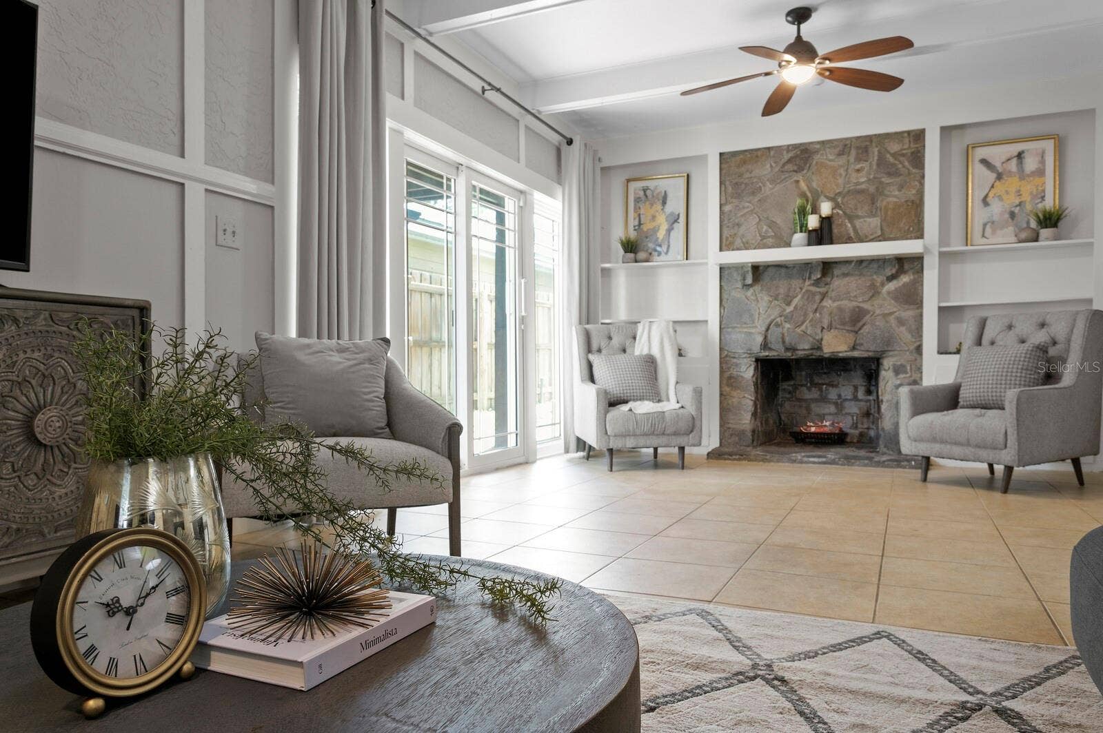 2930 W BAYSHORE COURT, Tampa, FL 33611 One side of the long room gives you the space to relax.