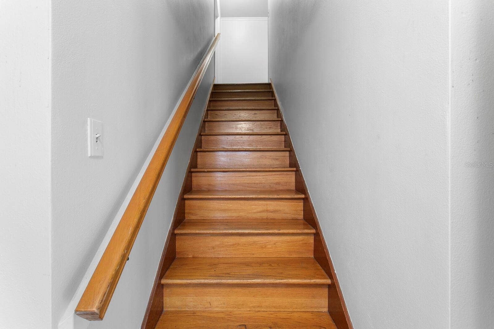2930 W BAYSHORE COURT, Tampa, FL 33611 Stairs from Laundry go up to the Bonus room number 2, could be an office or art space or anything you like.