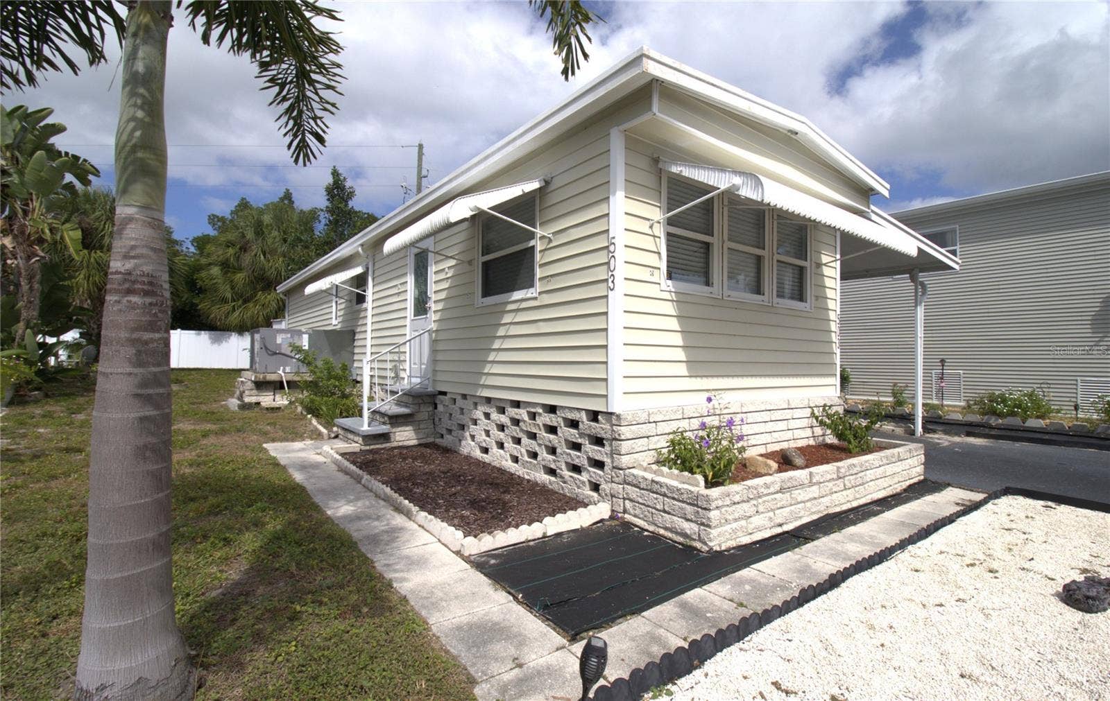 503 MOUNT PINEY AVENUE NE, #686, St Petersburg, FL 33702