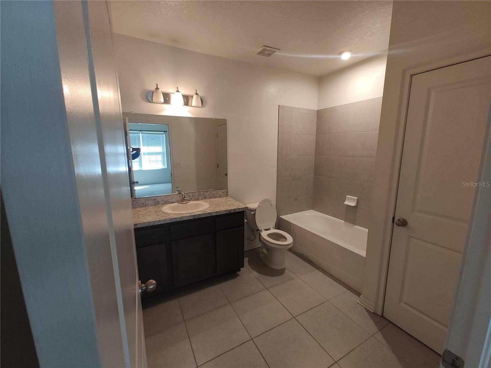 1103 HILLHURST DRIVE, Wesley Chapel, FL 33543 1103 HILLHURST DRIVE, Wesley Chapel, FL 33543