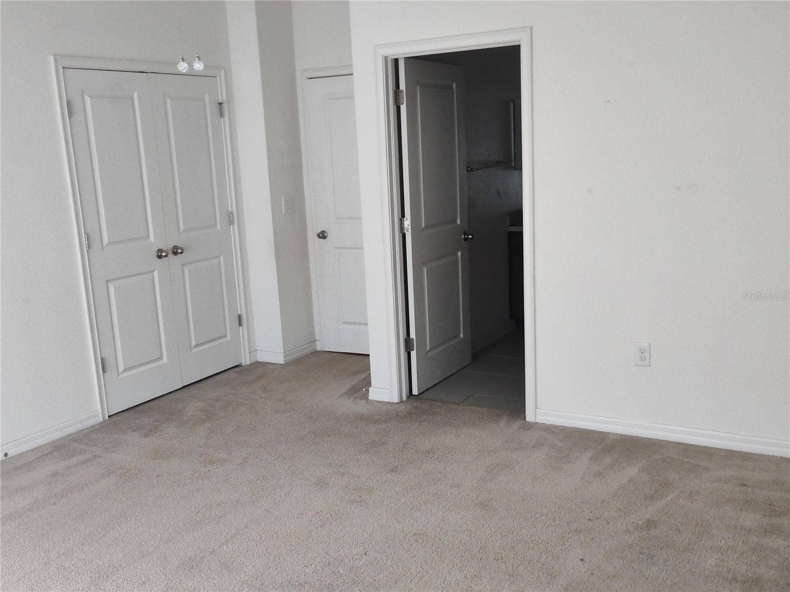 1103 HILLHURST DRIVE, Wesley Chapel, FL 33543 1103 HILLHURST DRIVE, Wesley Chapel, FL 33543