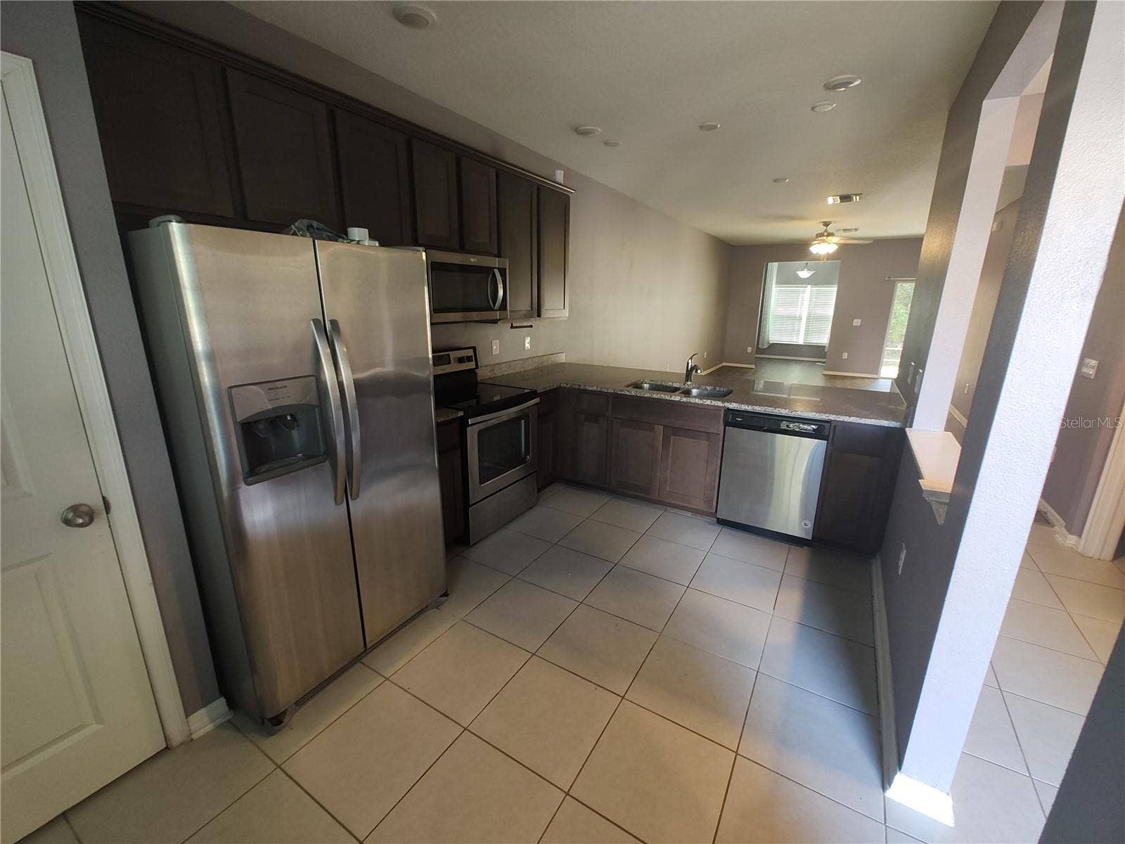 1103 HILLHURST DRIVE, Wesley Chapel, FL 33543 1103 HILLHURST DRIVE, Wesley Chapel, FL 33543